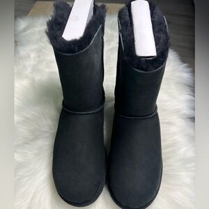 UGG Bailey Bow ll